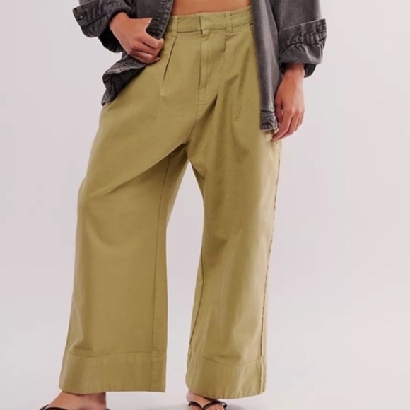 Free People Pants - Free People Women's Sweet Talk Chino Pants in Dried Aloe Green Size 8